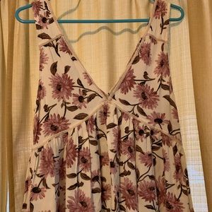 American Eagle floral top